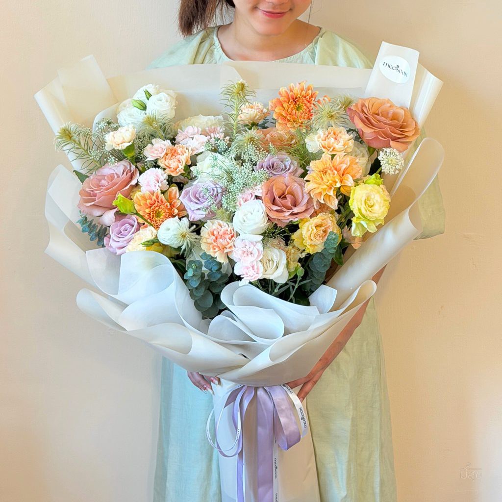 ช่อดอกไม้ Gentle Elegance โทนเอิร์ธและม่วง ไซส์ L จากร้านมีสุข