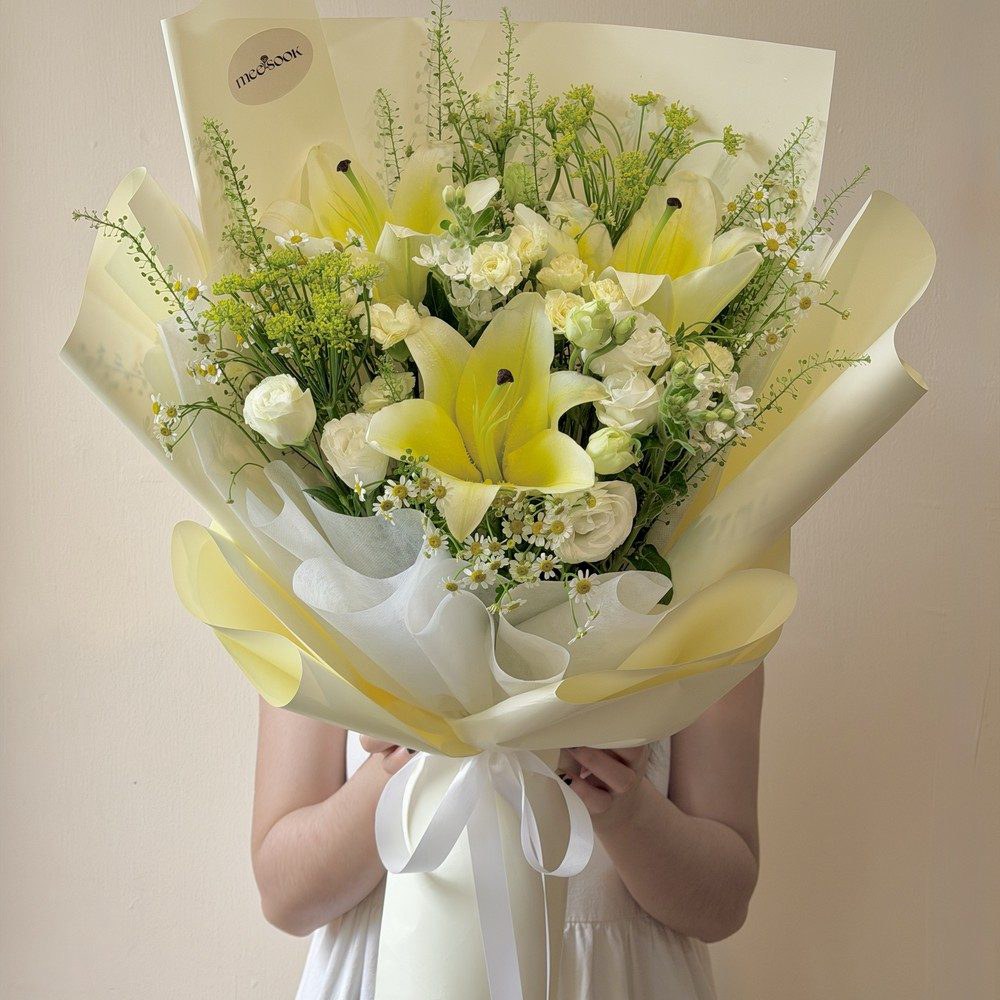 รายละเอียดดอกในช่อ Cottage Garden โทนเหลือง-ขาว
