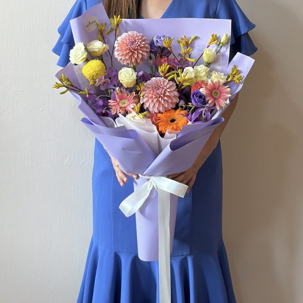 Violet Pop อีกมุมหนึ่งของช่อ