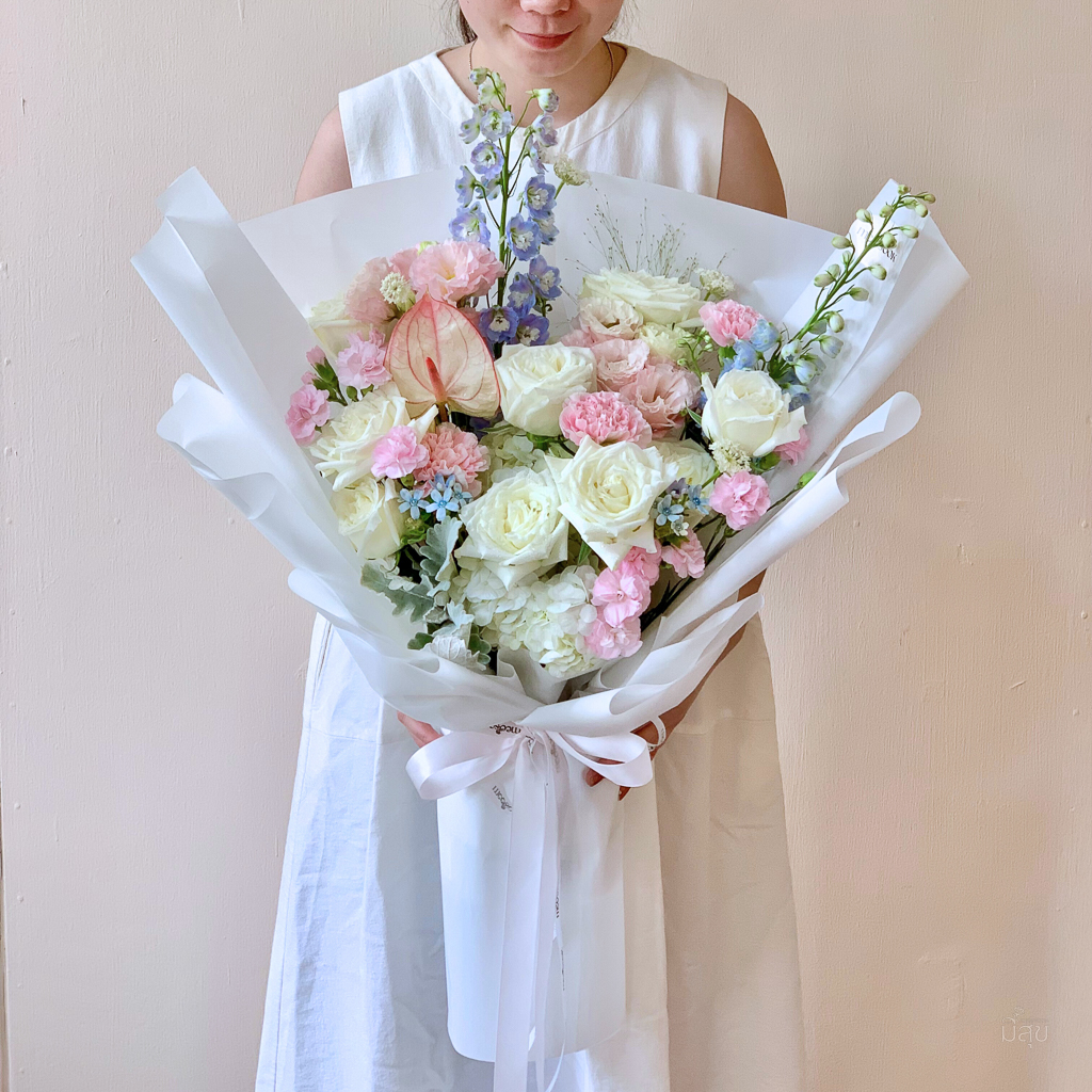 GE-B04 ช่อดอกไม้ขาวชมพูน้ำเงิน Gentle Elegance