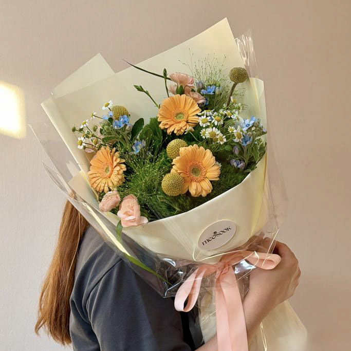 Happy Field bouquet